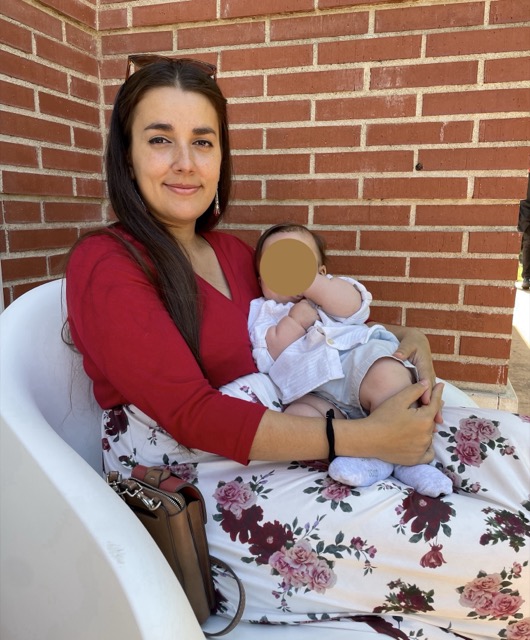 Alba con su hijo Izan